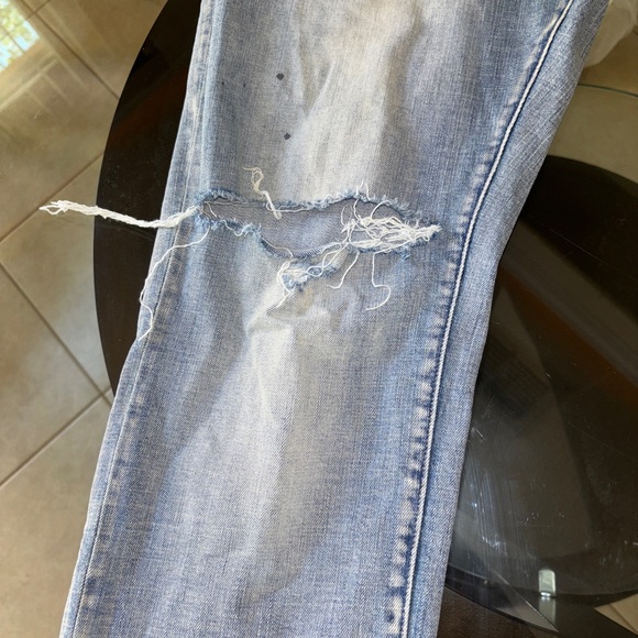 LIKE NEW Men’s purple Jeans - Picture 13 of 13